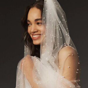 NWOT Anthropologie Roesia Pearl Floor Veil